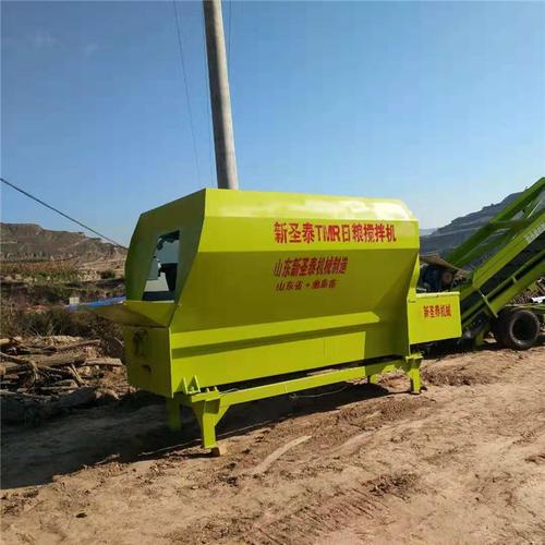 牧源机械 自吸式TMR饲料搅拌机工厂直供，小型机型助力养殖增效